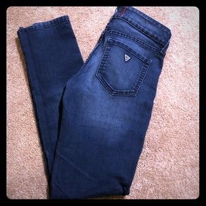 Guess blue jeans, medium rise skinny! Size 6!